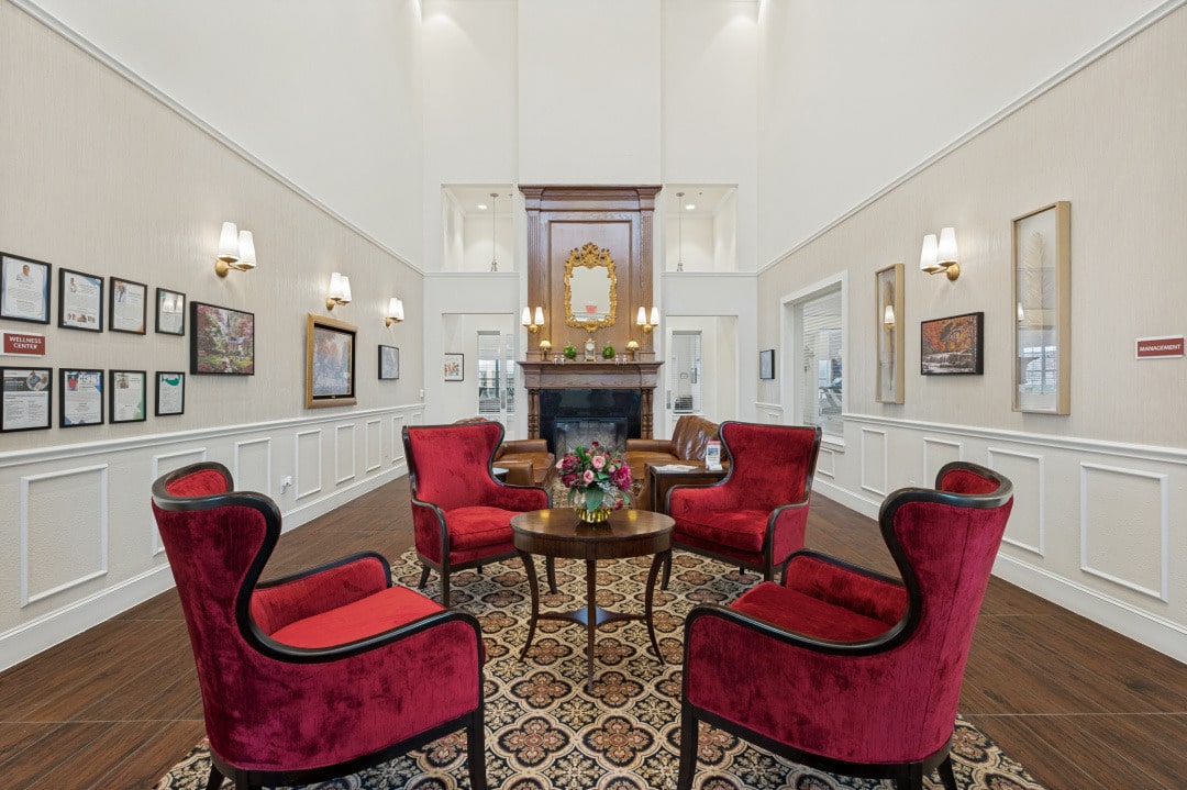 Vibrant activities geared to those 55+ enrich the total experience of the senior living lifestyle in McKinney TX.